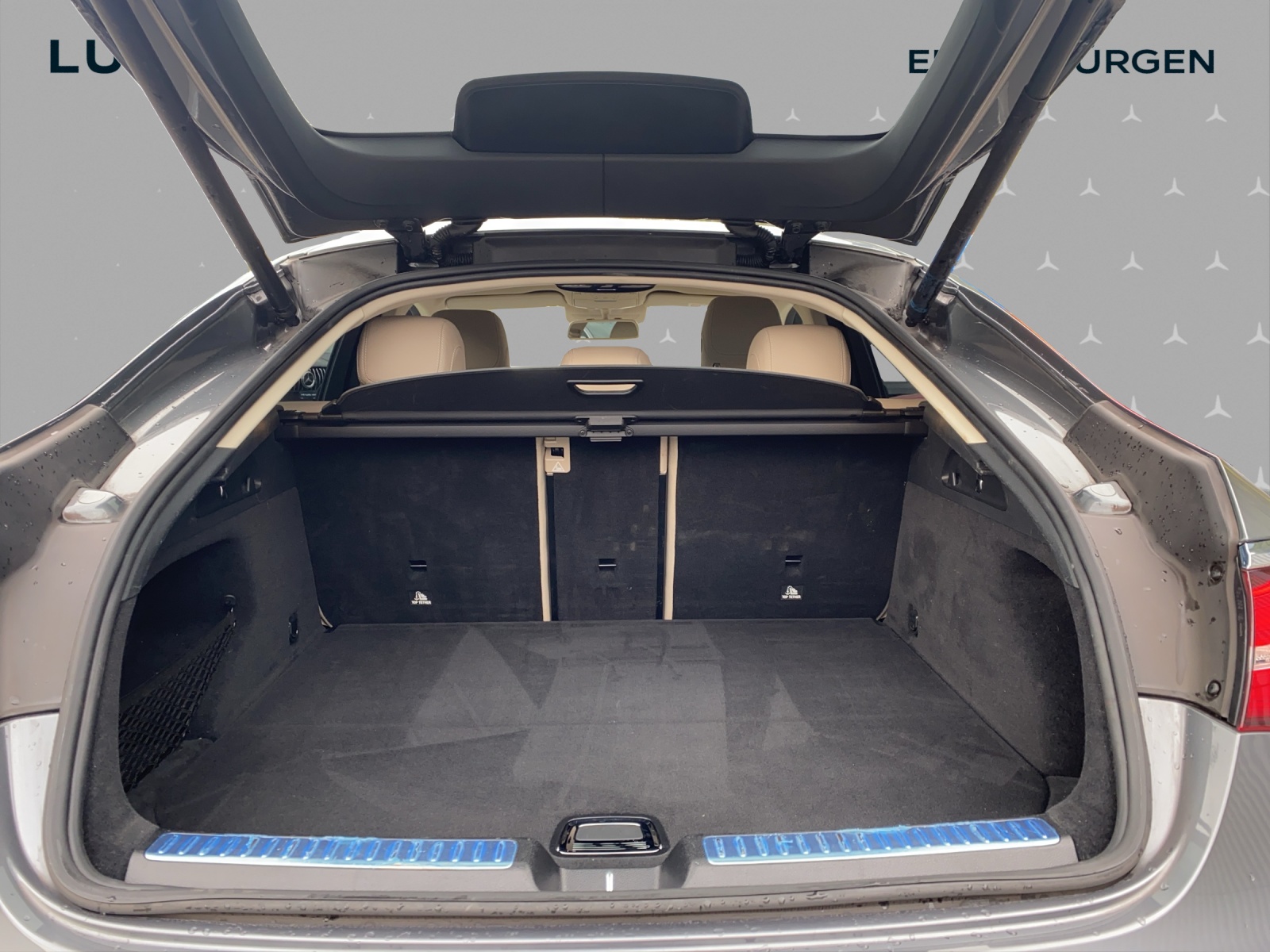 MERCEDES-BENZ GLC Coupé 250 AMG Line 4Matic 9G-Tronic-image-14