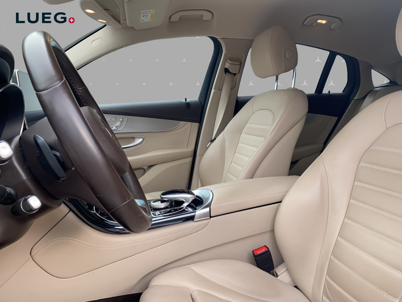 MERCEDES-BENZ GLC Coupé 250 AMG Line 4Matic 9G-Tronic-image-7