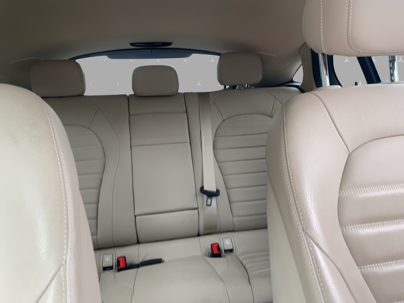 MERCEDES-BENZ GLC Coupé 250 AMG Line 4Matic 9G-Tronic-image-13