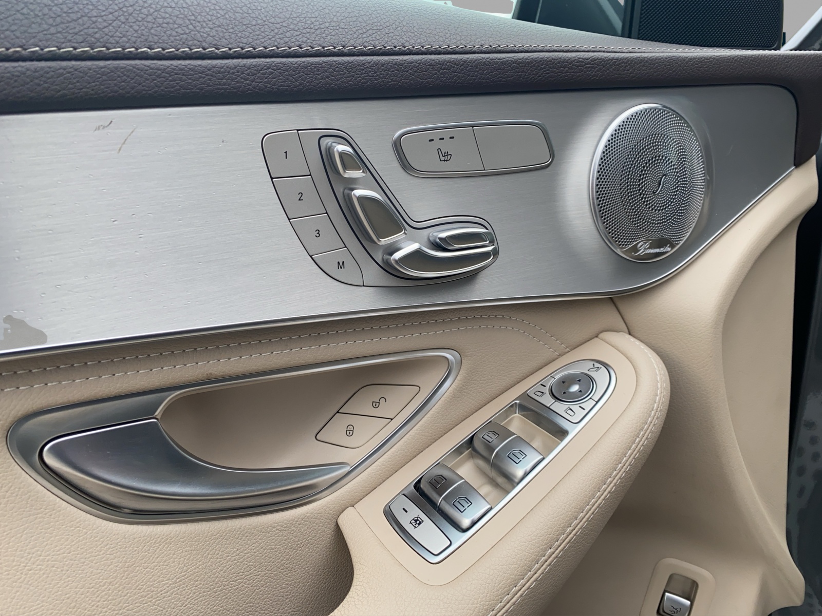 MERCEDES-BENZ GLC Coupé 250 AMG Line 4Matic 9G-Tronic-image-12