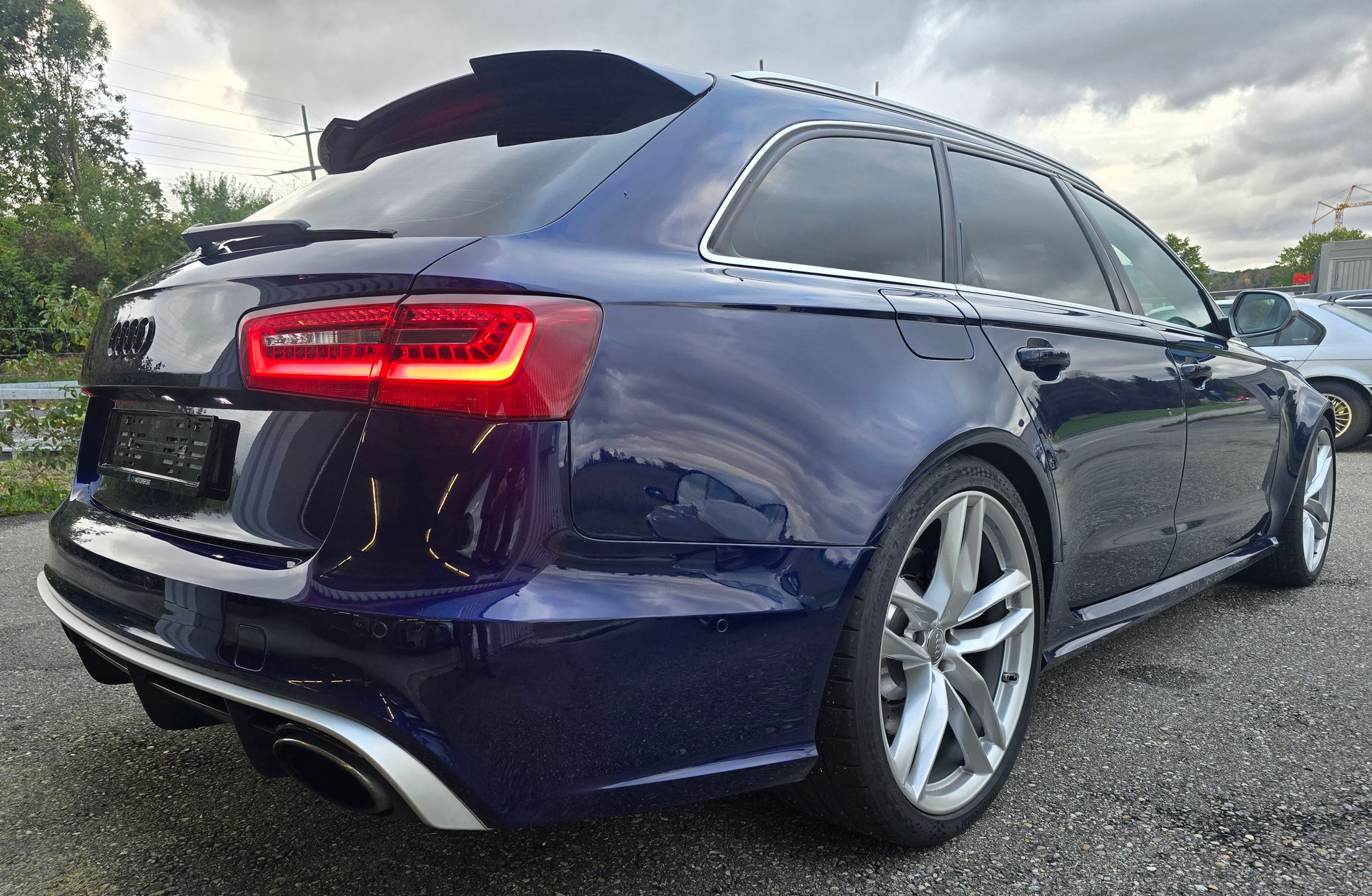 AUDI RS6 Avant 4.0 TFSI V8 quattro Tiptronic-image-9