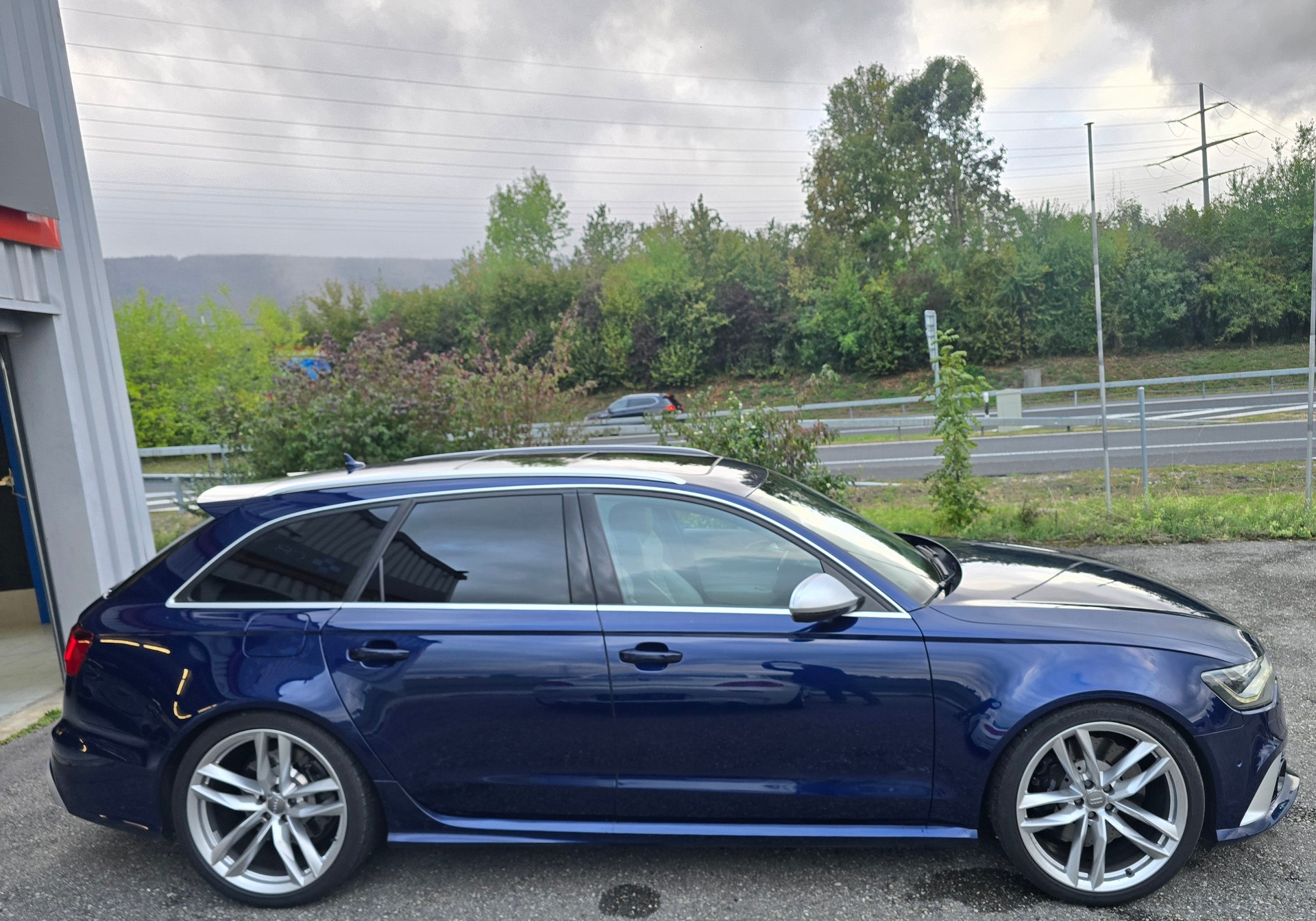 AUDI RS6 Avant 4.0 TFSI V8 quattro Tiptronic-image-5