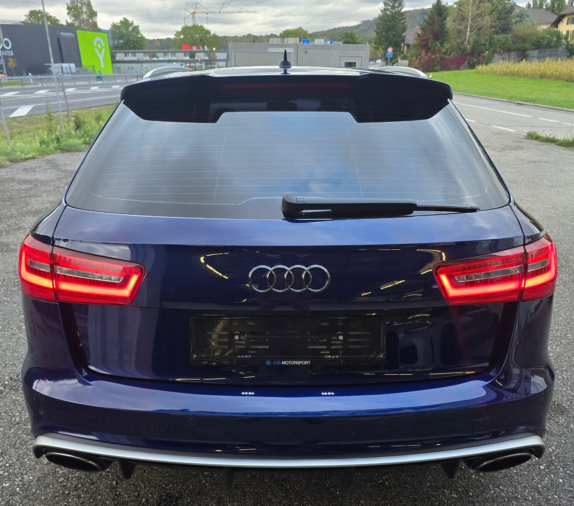 AUDI RS6 Avant 4.0 TFSI V8 quattro Tiptronic-image-8