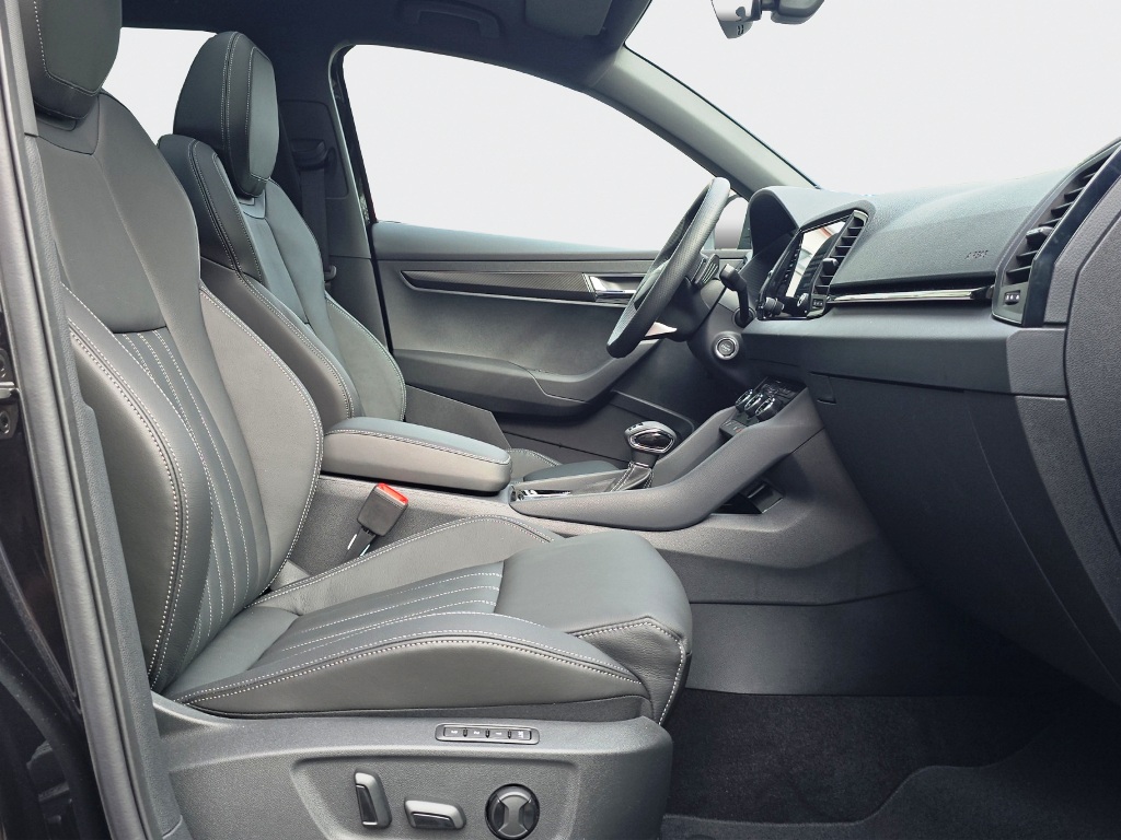 SKODA Karoq 2.0 TSI SportLine 4x4 DSG-image-9