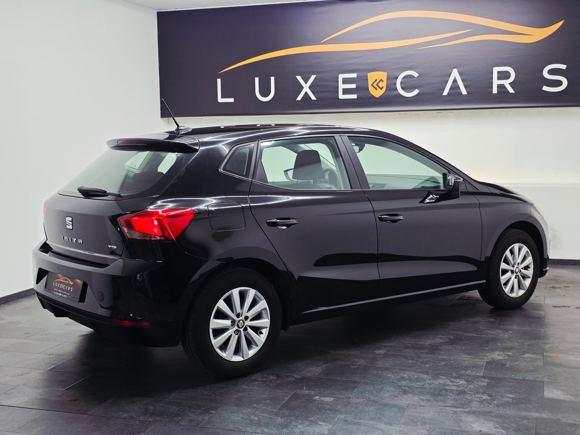 SEAT Ibiza FACELIFT 1.0 TGI STYLE*FRISCH MFK UND SERVICE*8 FACH*100KM FÜR NUR 8.- CHF FAHREN*-image-5