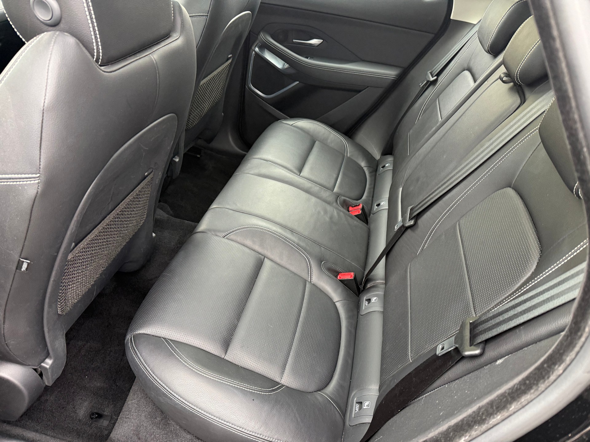 JAGUAR E-Pace 2.0 P250 R-Dynamic SE AWD Automatik-image-11