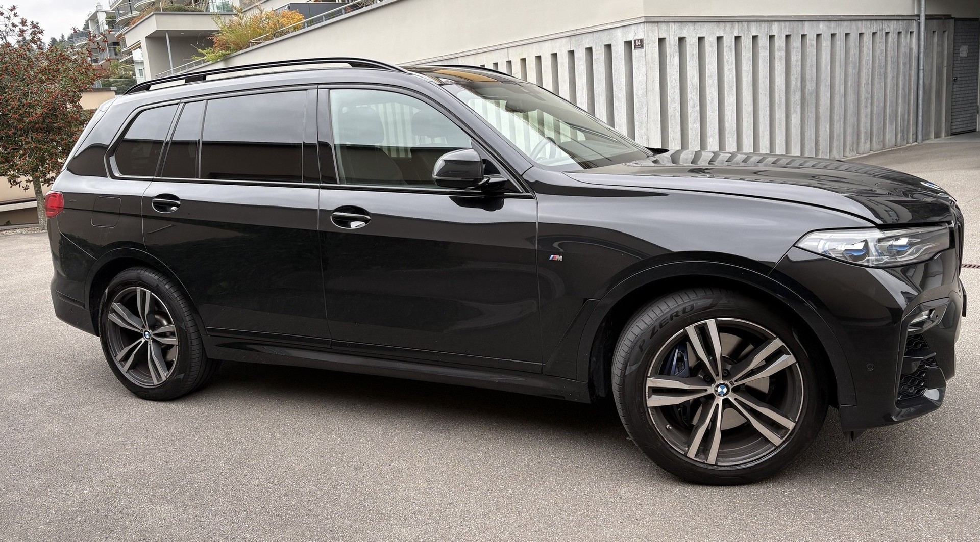 BMW 40d xDrive SAG 7 Plätze-image-2