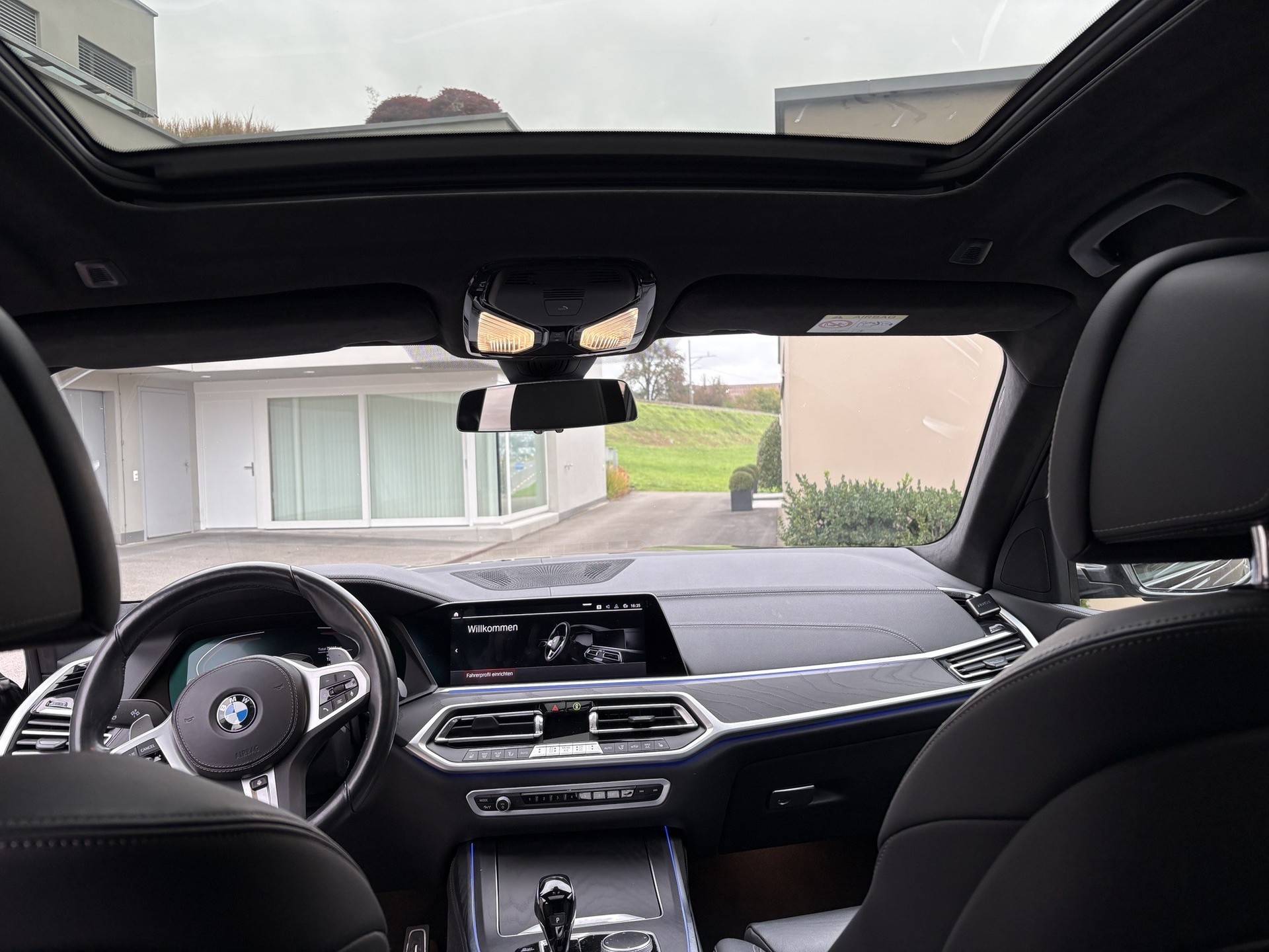 BMW 40d xDrive SAG 7 Plätze-image-5