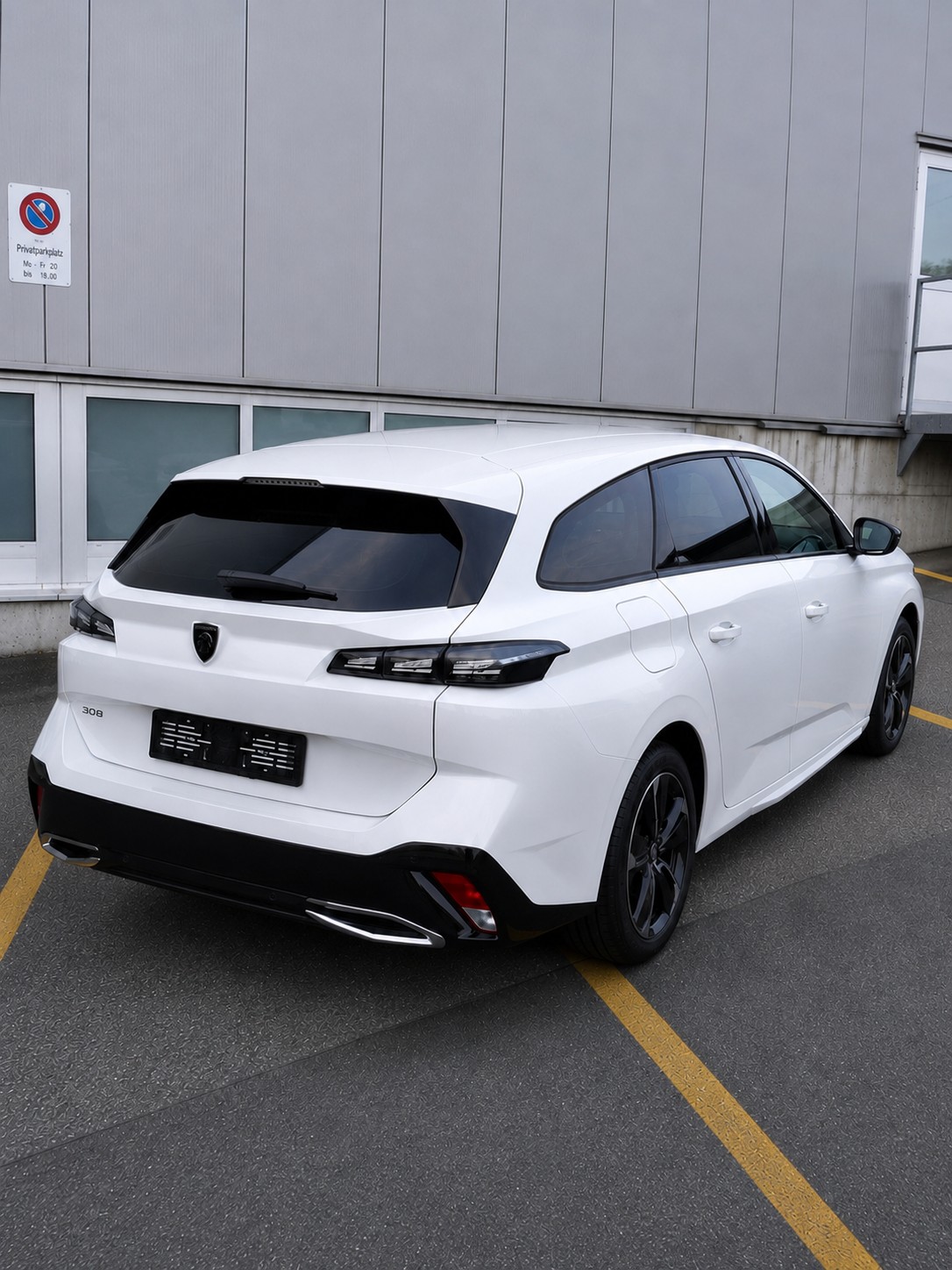 PEUGEOT 308 SW 1.5 BlueHDI Allure Pack EAT8-image-1