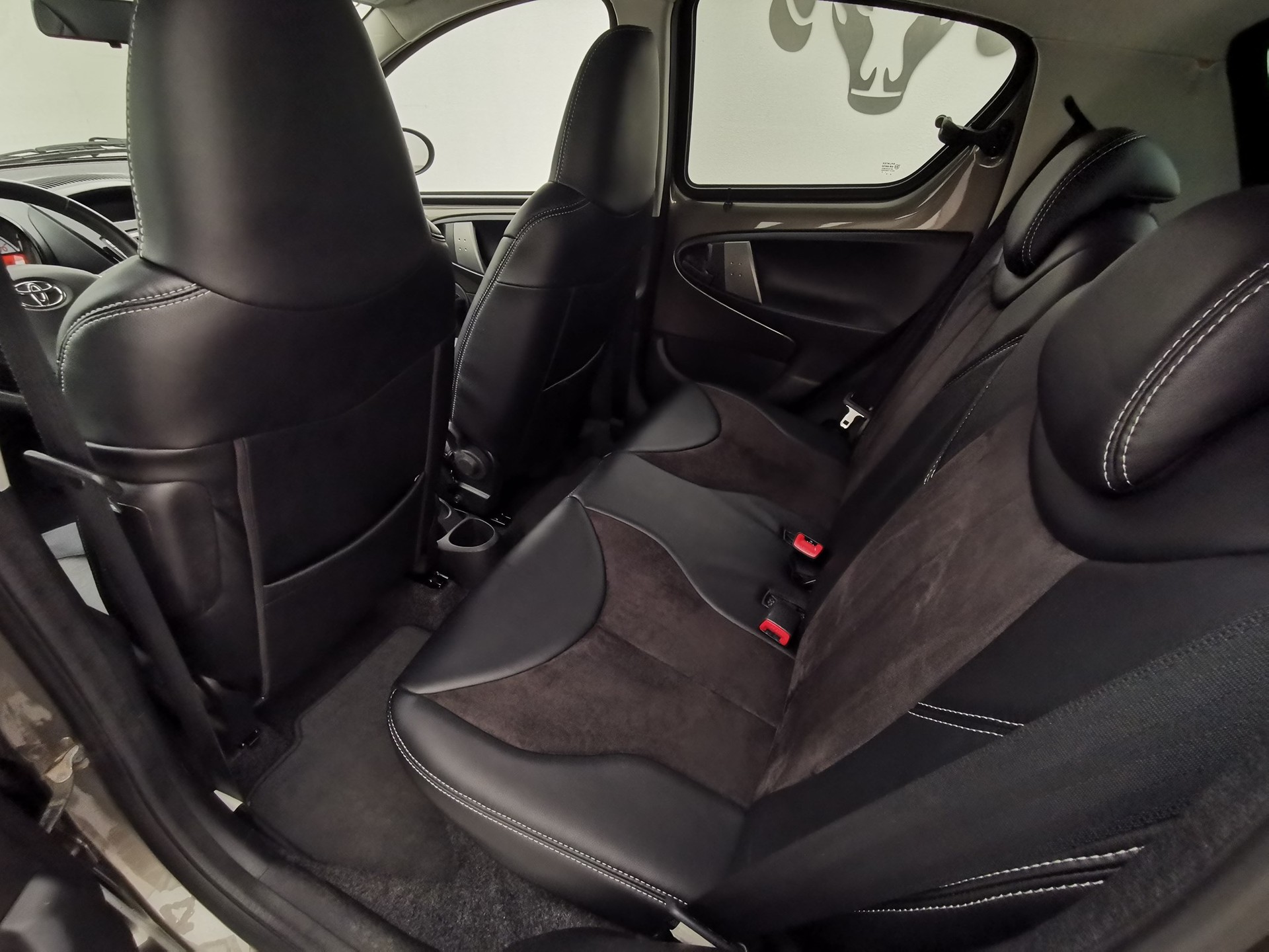 TOYOTA Aygo 1.0 VVT-i Luna-image-10
