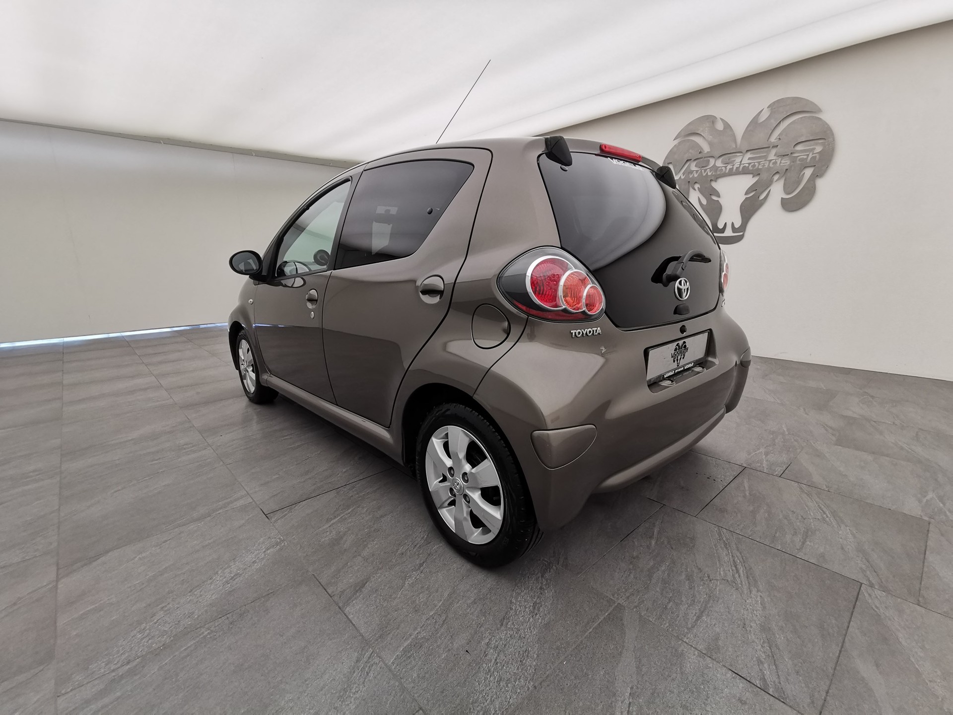 TOYOTA Aygo 1.0 VVT-i Luna-image-6