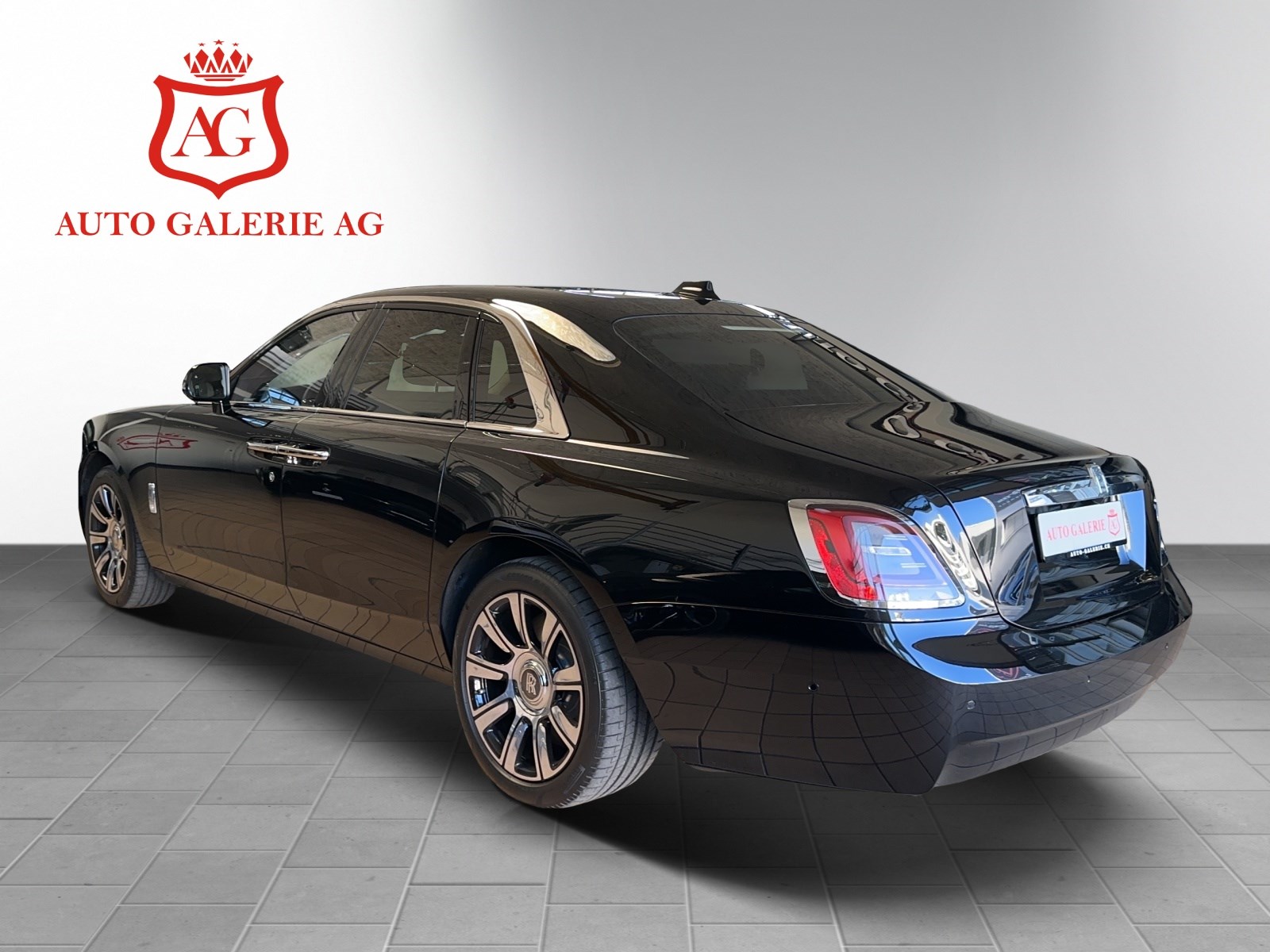 ROLLS-ROYCE Ghost II 6.75 V12-image-1