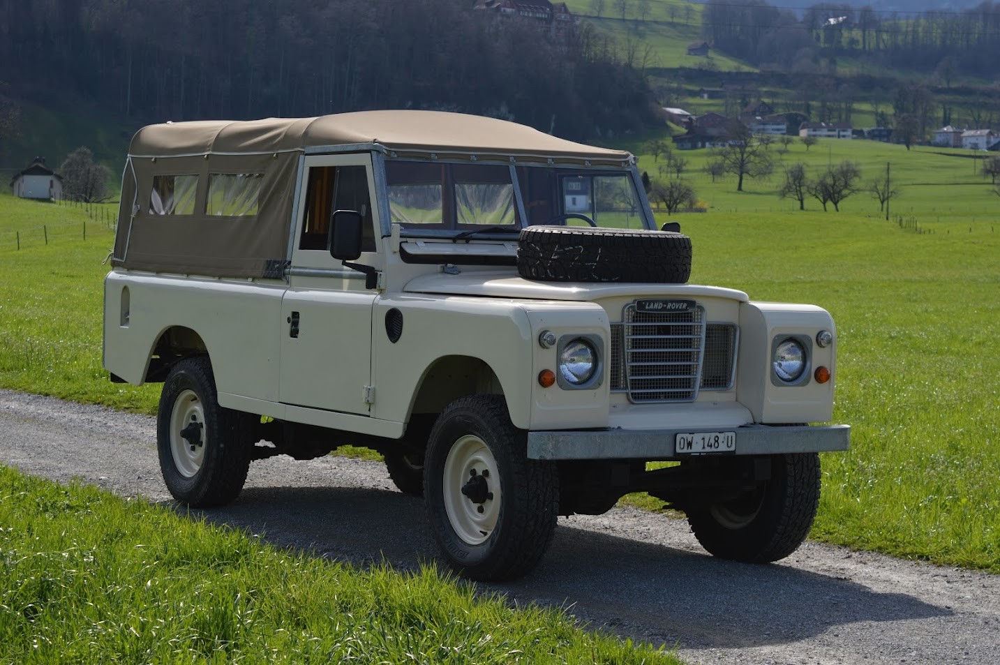 Land Rover - 109 Série III Ambulance Military - Universal Hobbies - 1