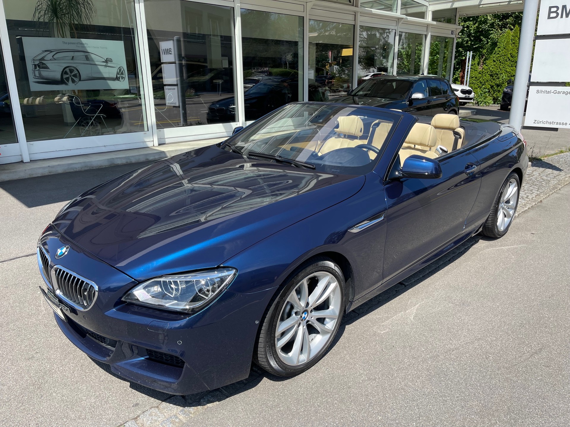 BMW 650i Cabrio xDrive-showroom-element-2