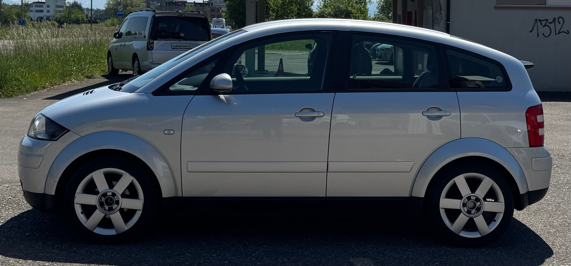 AUDI A2 1.4-showroom-element-3
