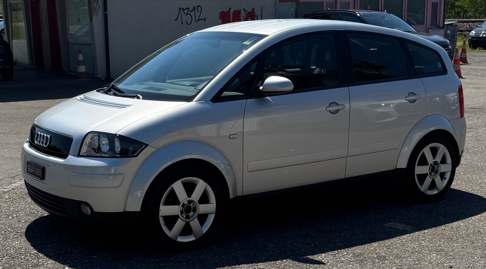 AUDI A2 1.4-showroom-element-2