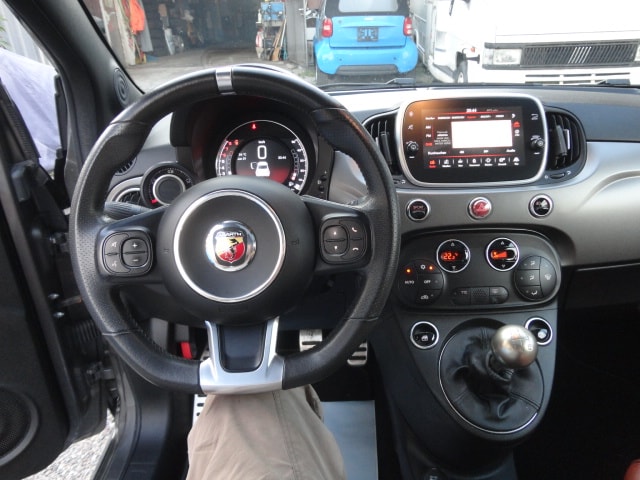 FIAT 595 1.4 16V Turbo Abarth Turismo-image-8