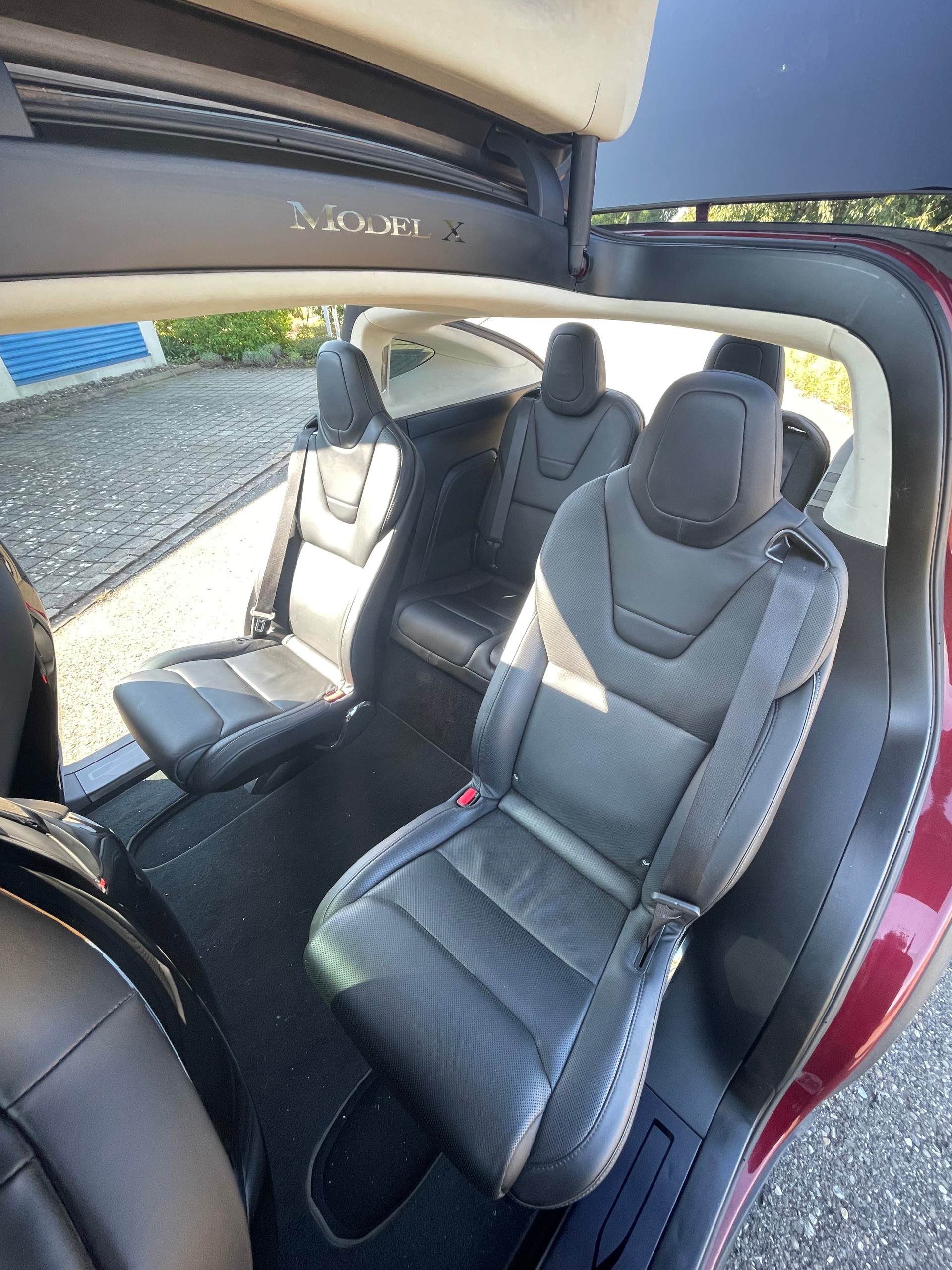 TESLA Model X 90 D Signature Performance-image-4