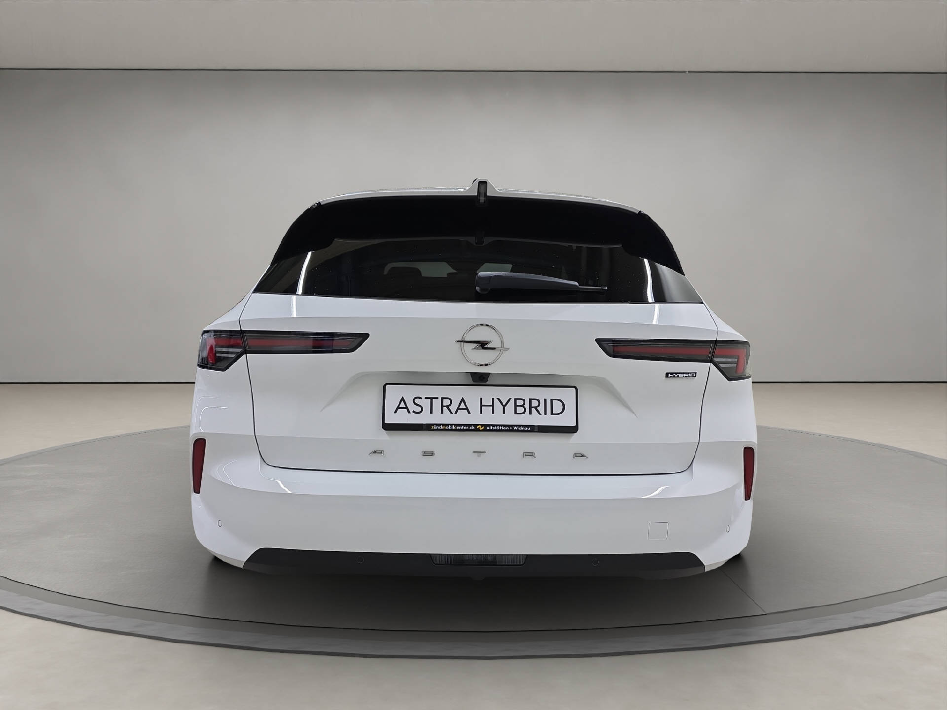 OPEL Astra Sports Tourer 1.2 T Hybrid Edition-image-3
