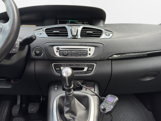 RENAULT Scénic 1.5 dCi Dynamique-image-7