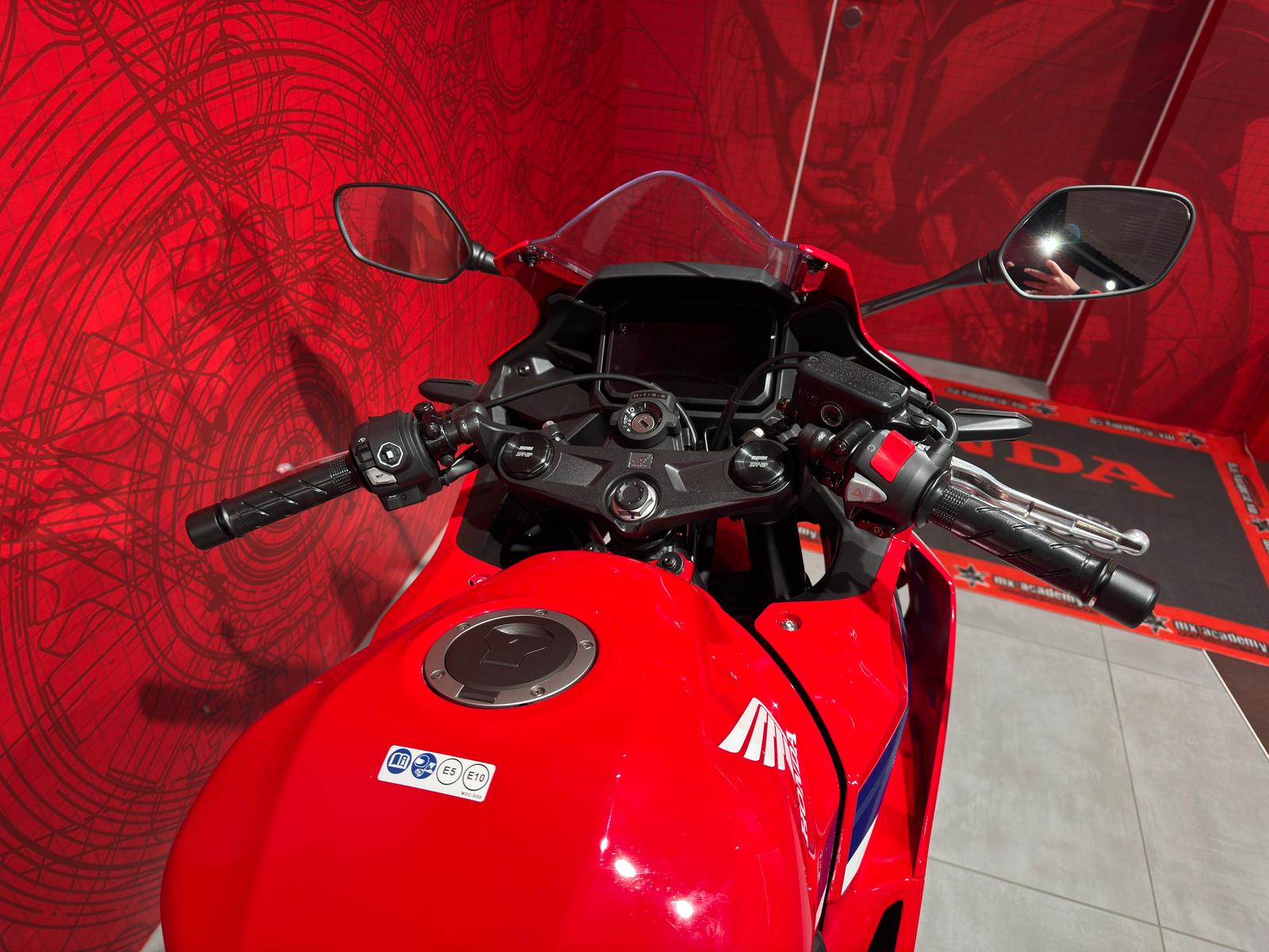 HONDA CBR 500 R *Neufahrzeug*-image-5