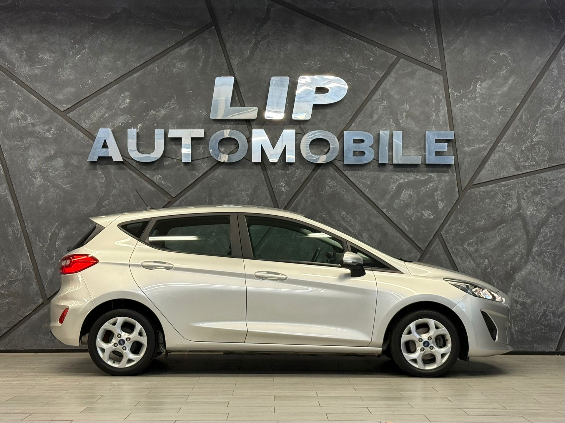 FORD Fiesta 1.0 SCTi Trend Automat-image-3
