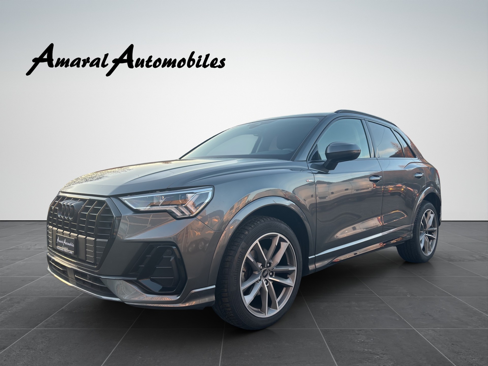 AUDI Q3 35 TDI S line quattro S-tronic-image-1