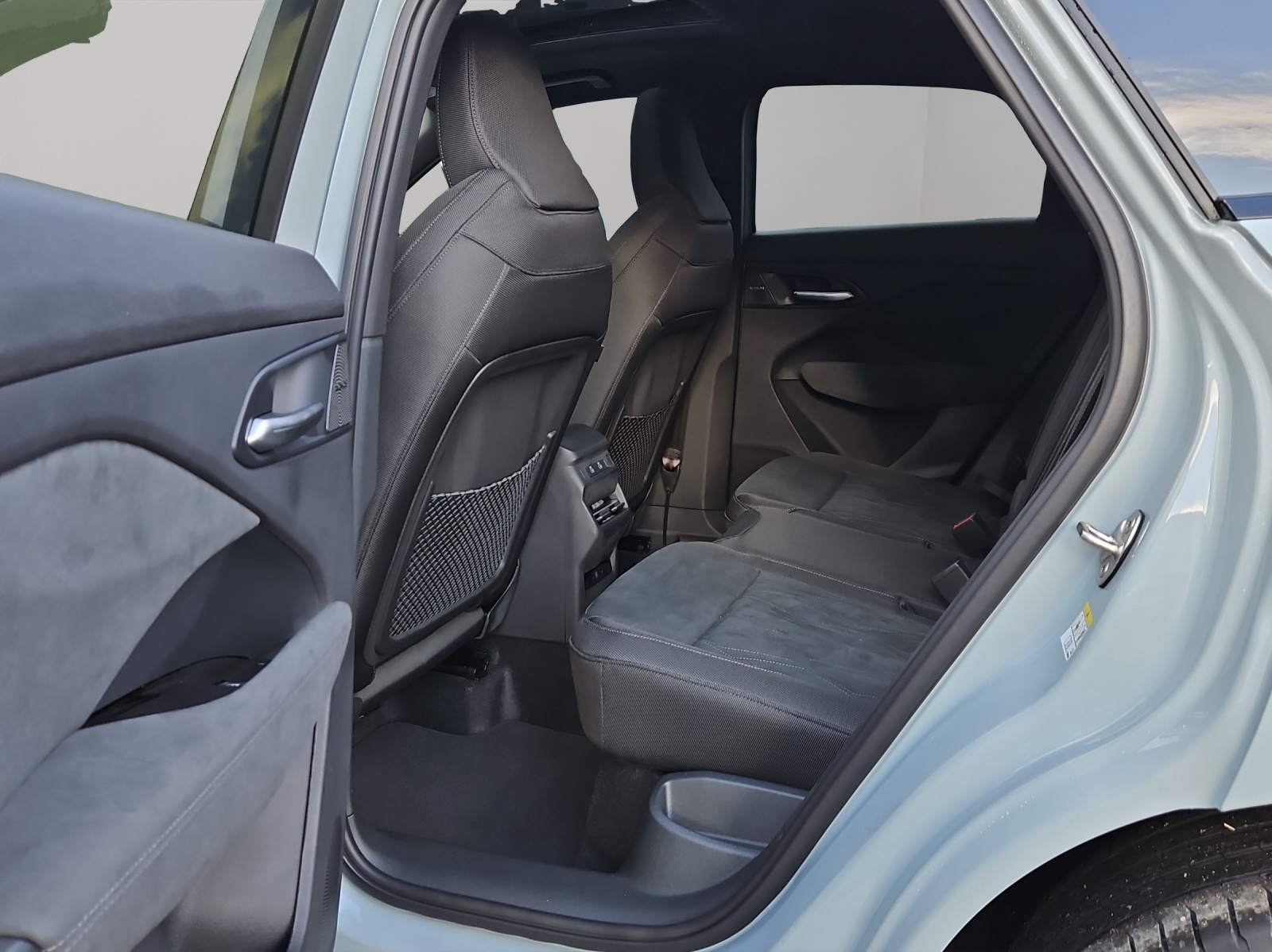 AUDI Q3 Sportback TFSI quattro 195 kW S tronic-image-9