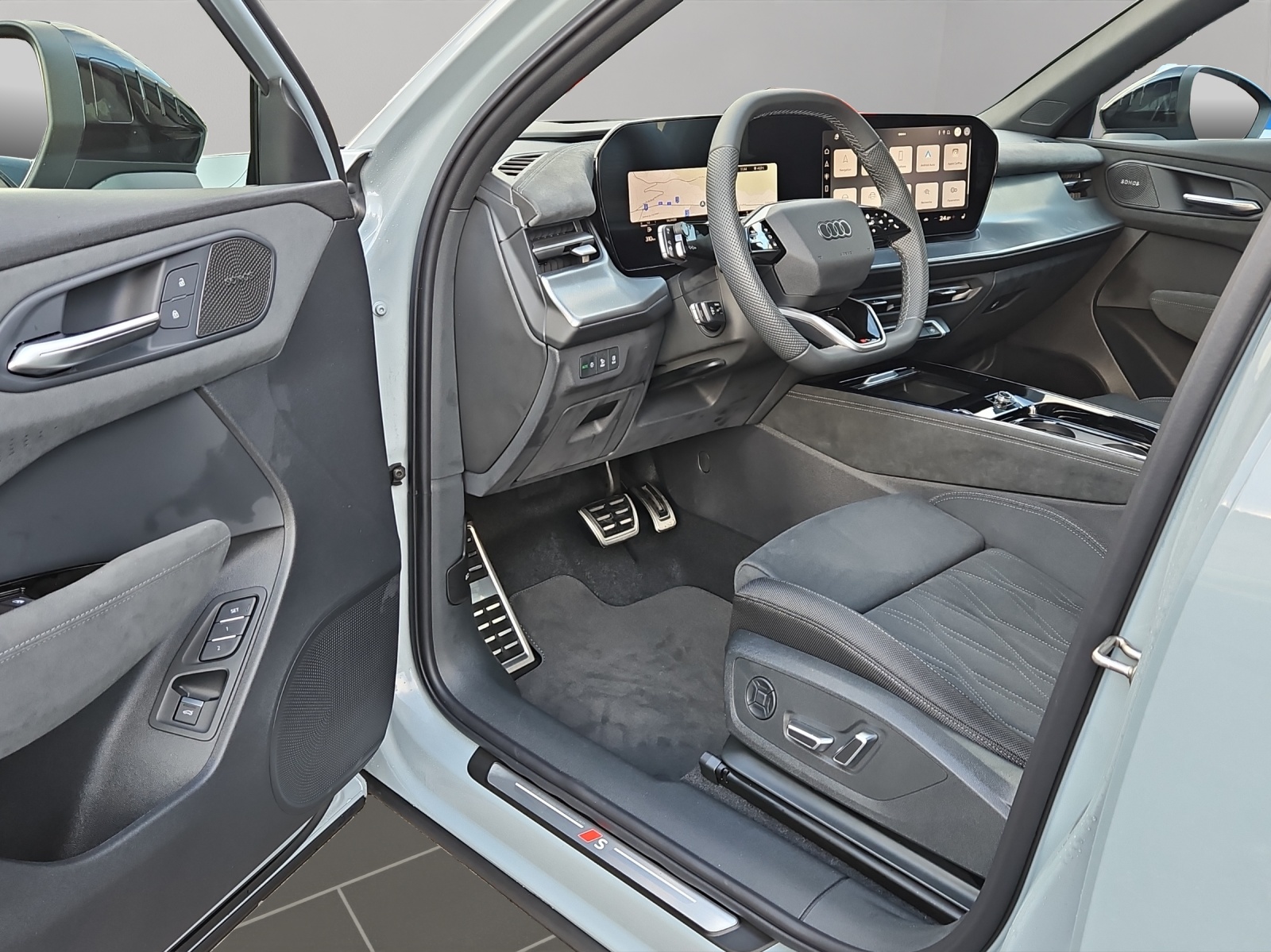 AUDI Q3 Sportback TFSI quattro 195 kW S tronic-image-7