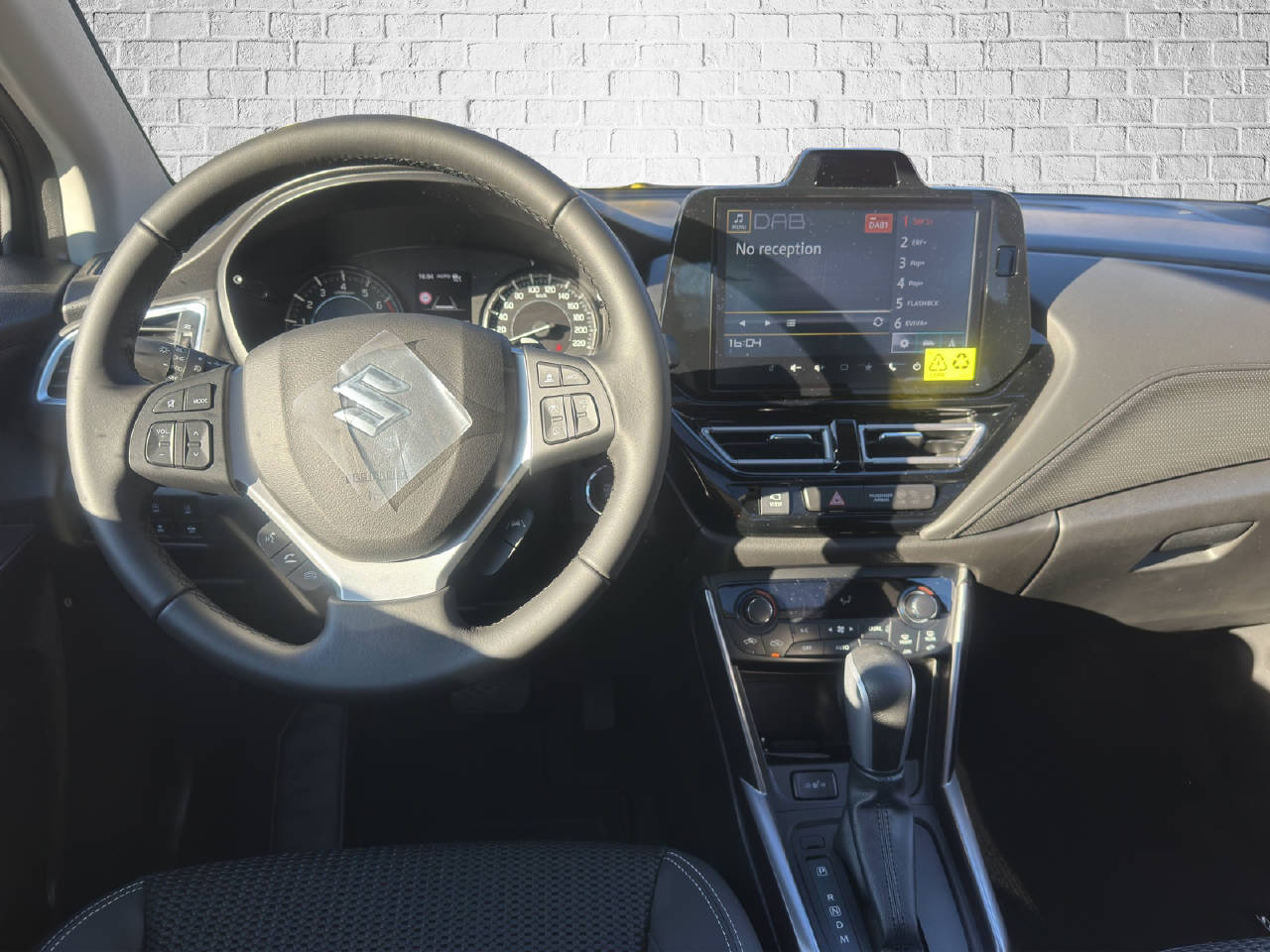 SUZUKI S-Cross 1.4 T Compact Top Hybrid 4x4-image-9