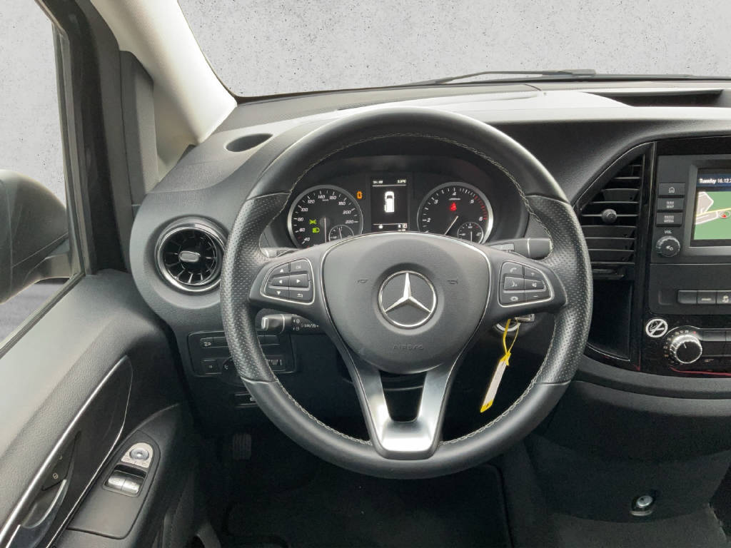 MERCEDES-BENZ Vito 116 CDI Lang Select Tourer 4 Matic-image-8