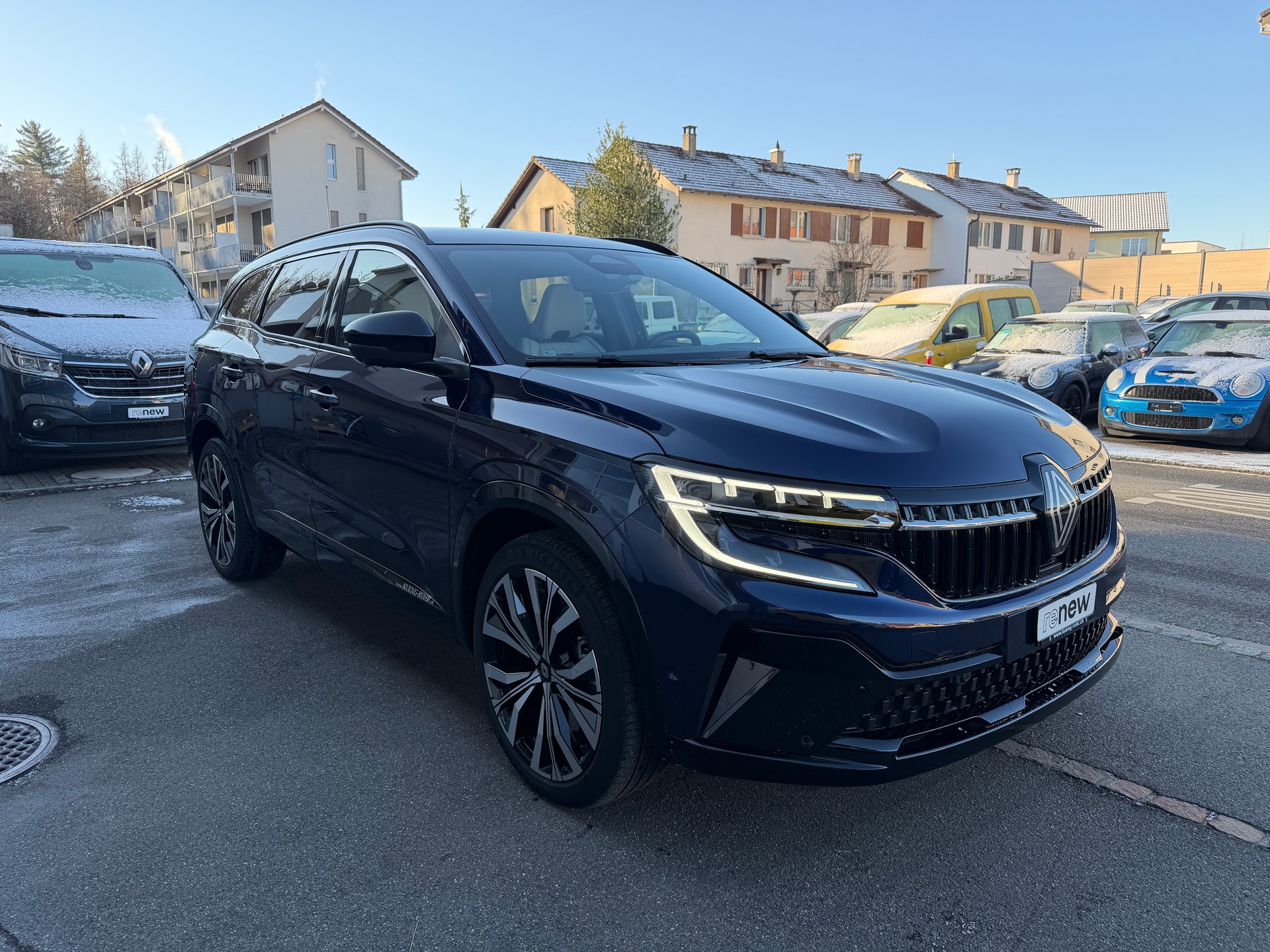 RENAULT Espace 1.2 E-Tech iconic-showroom-element-2
