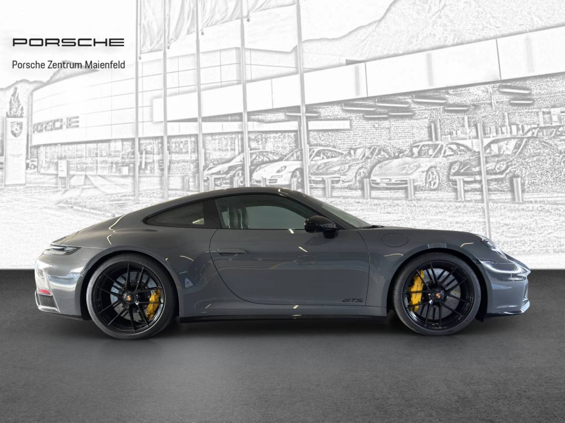 PORSCHE 911 Carrera GTS-image-9