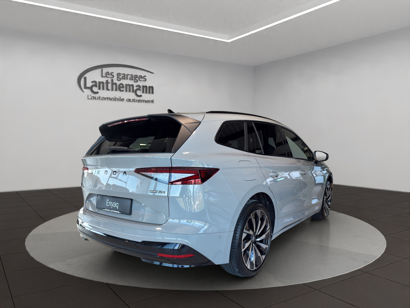 SKODA Enyaq 85x Sportline 4x4-image-19