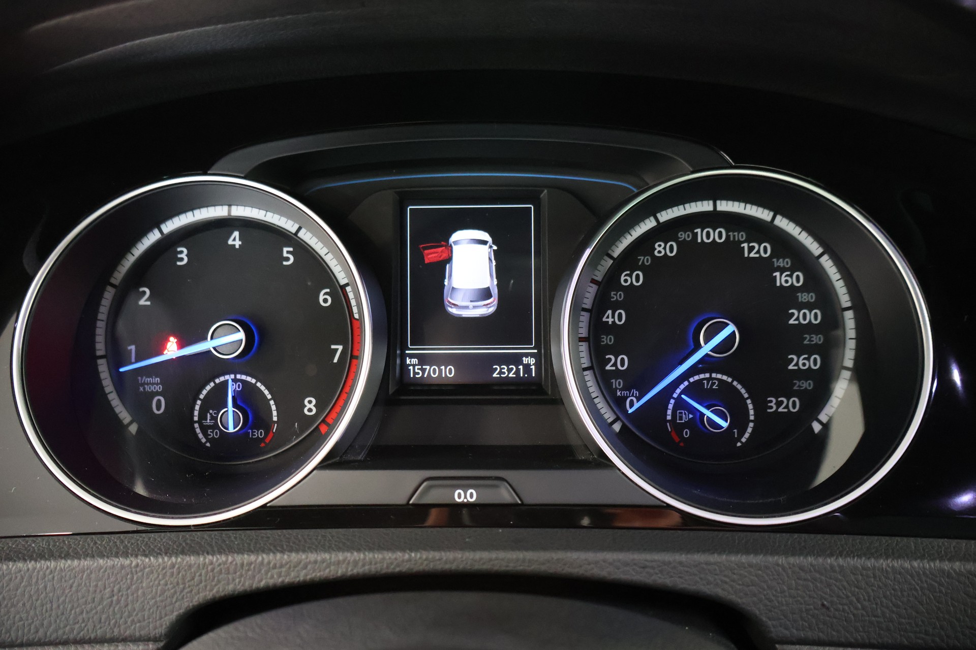 VW Golf 2.0 TSI R 4Motion DSG-image-24