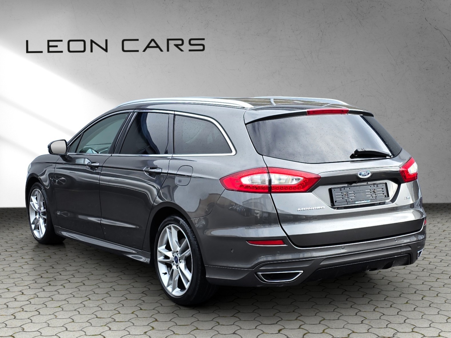 FORD Mondeo 2.0 TDCi ST-Line AWD PowerShift mit AHK-showroom-element-1