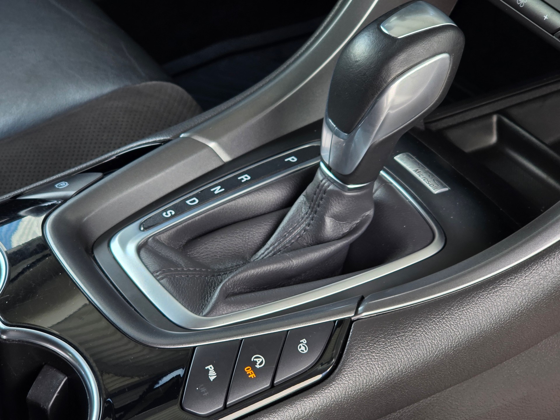 FORD Mondeo 2.0 TDCi ST-Line AWD PowerShift mit AHK-image-24