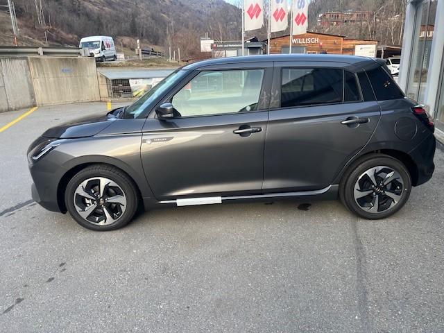 SUZUKI Swift 1.2 Sakura Top Hybrid CVT-image-2