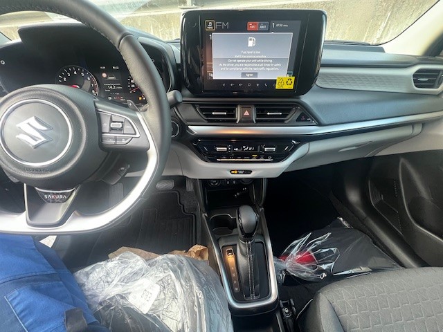 SUZUKI Swift 1.2 Sakura Top Hybrid CVT-image-9