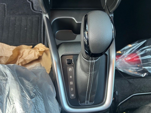 SUZUKI Swift 1.2 Sakura Top Hybrid CVT-image-10