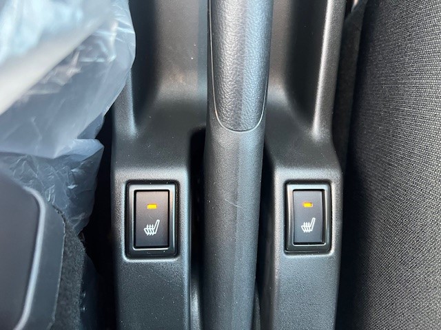 SUZUKI Swift 1.2 Sakura Top Hybrid CVT-image-14