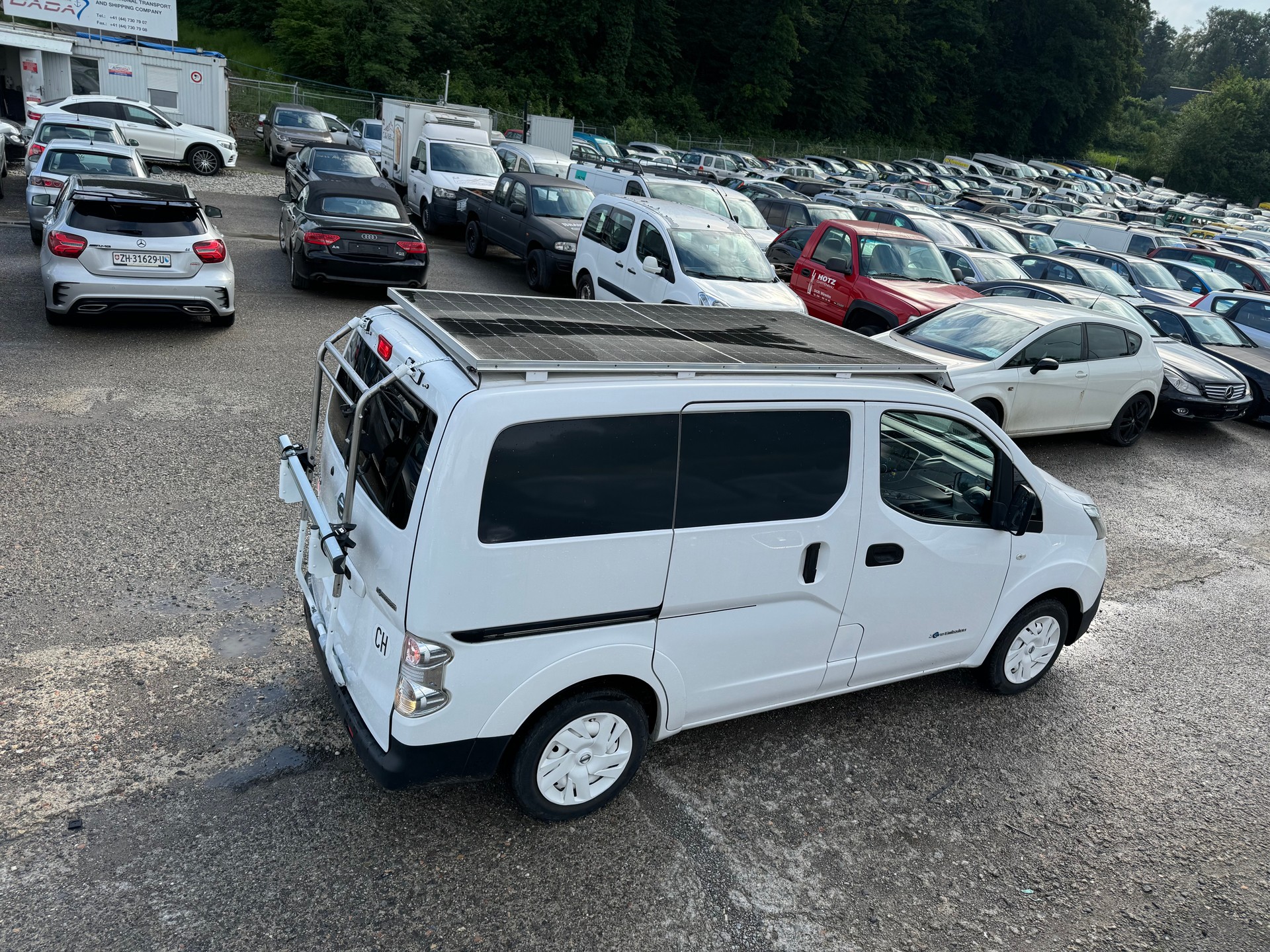 NISSAN NV200-image-1