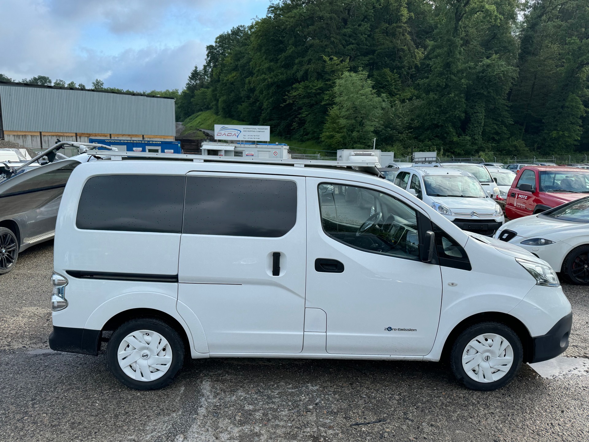 NISSAN NV200-image-7