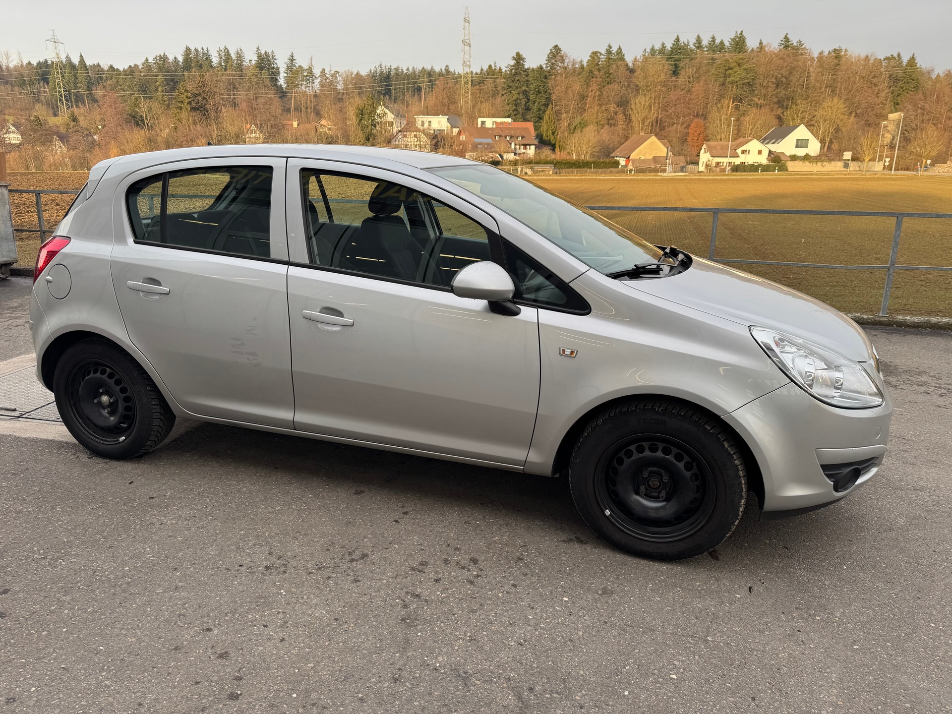 OPEL Corsa 1.4 TP Enjoy-image-4
