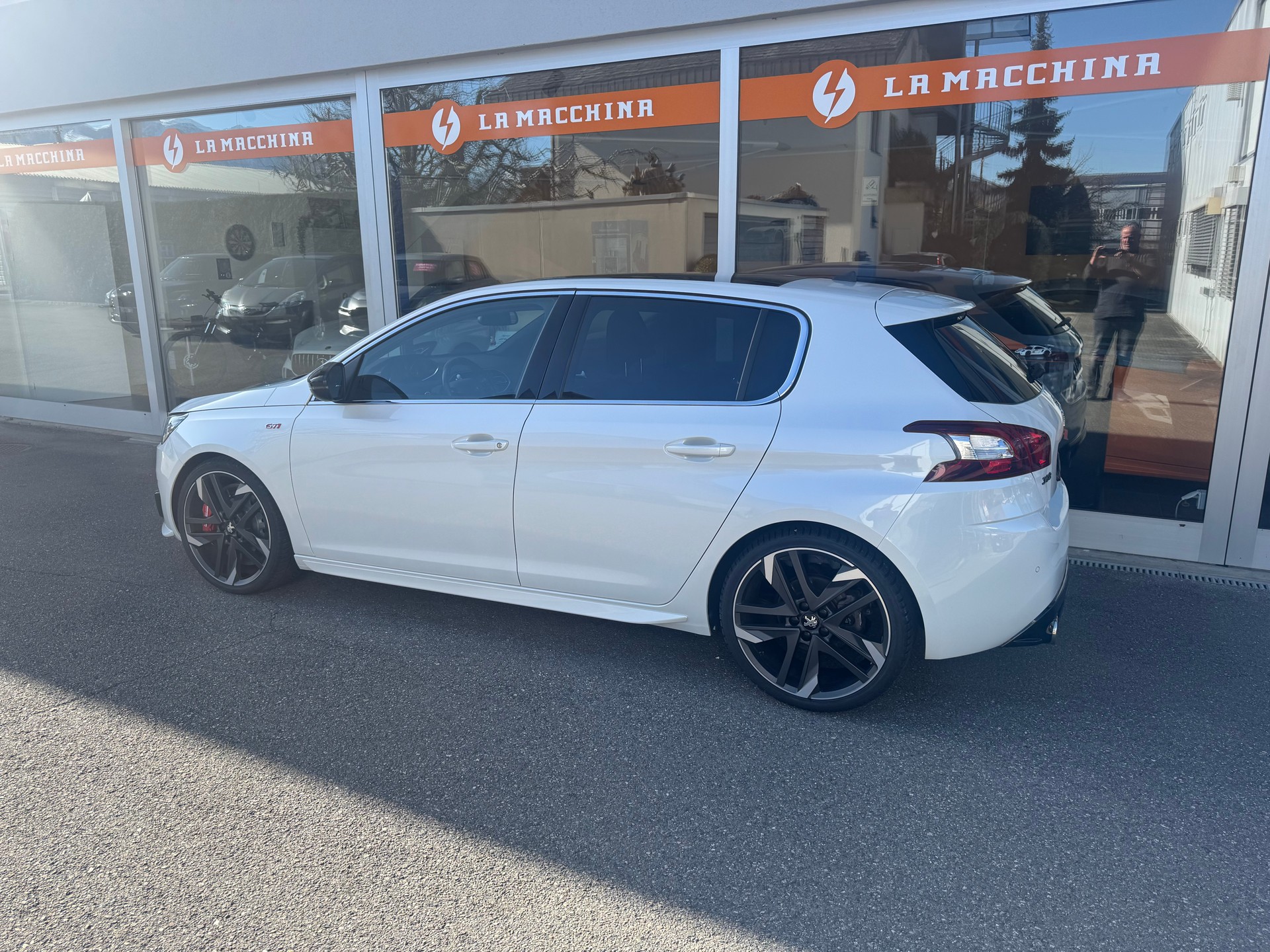PEUGEOT 308 1.6 GTi-showroom-element-3