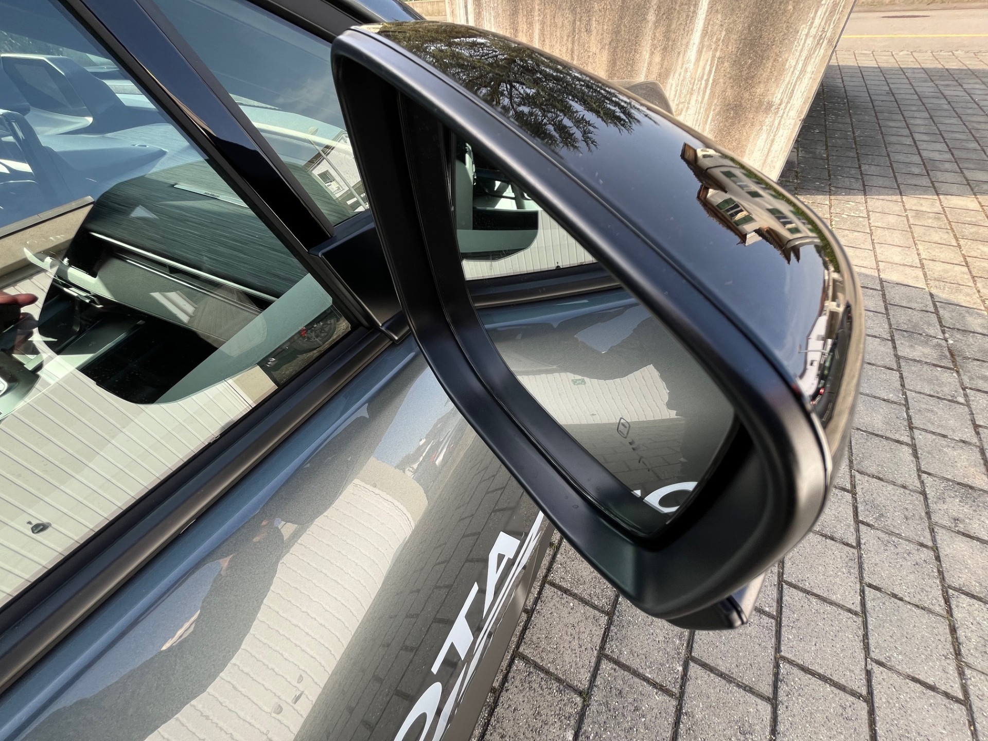 TOYOTA C-HR+ 77 kWh Style AWD-image-17