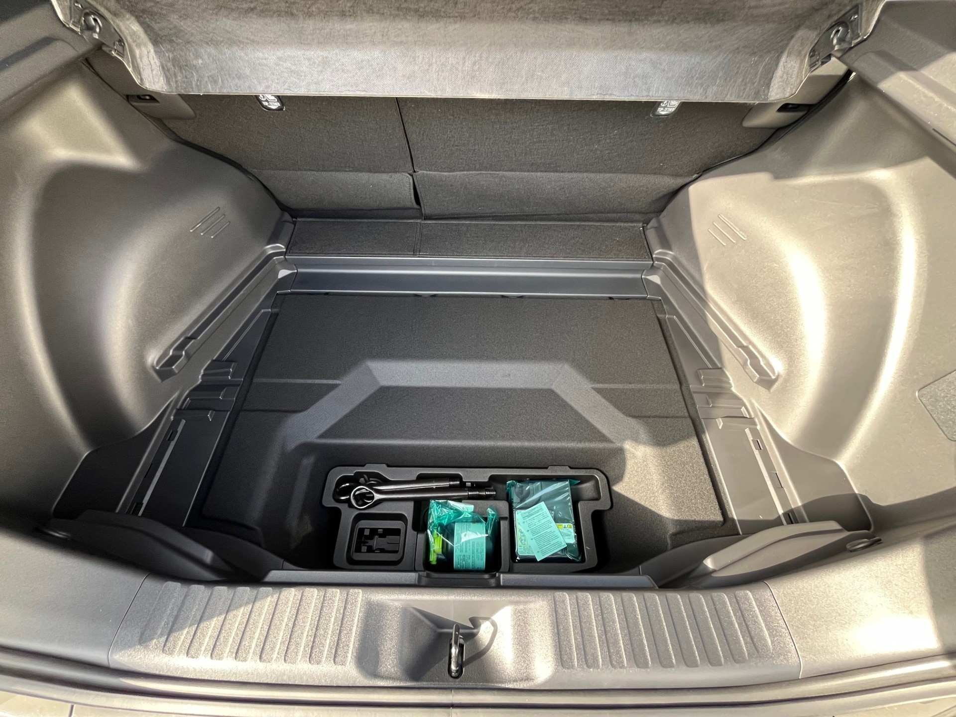 TOYOTA C-HR+ 77 kWh Style AWD-image-20