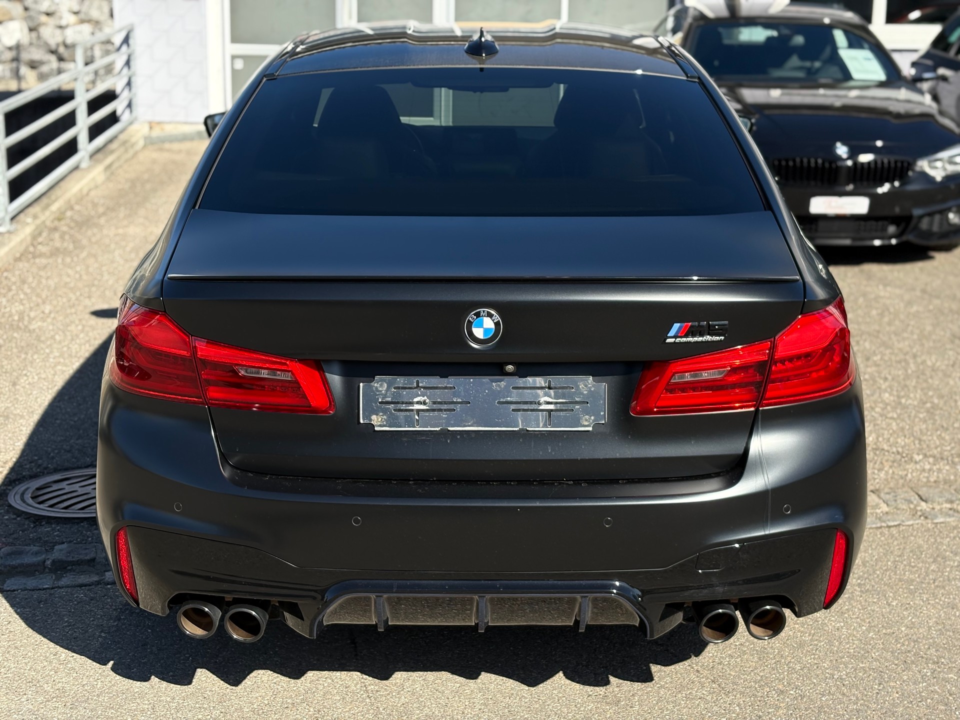 BMW M5 xDrive Competition Drivelogic *Individual Frozen Black*-image-7