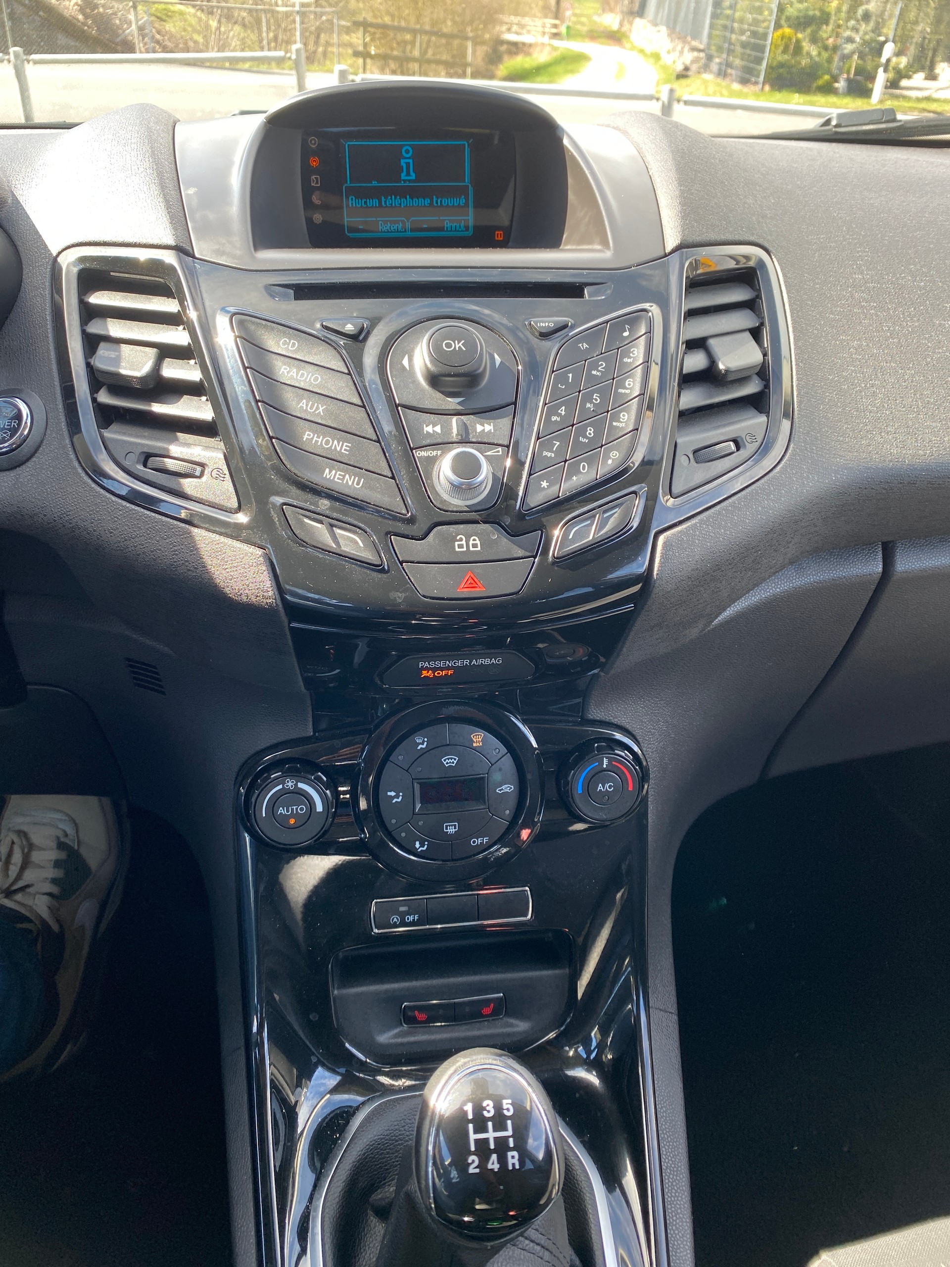 FORD Fiesta 1.6 TDCi Eco Trend-image-6
