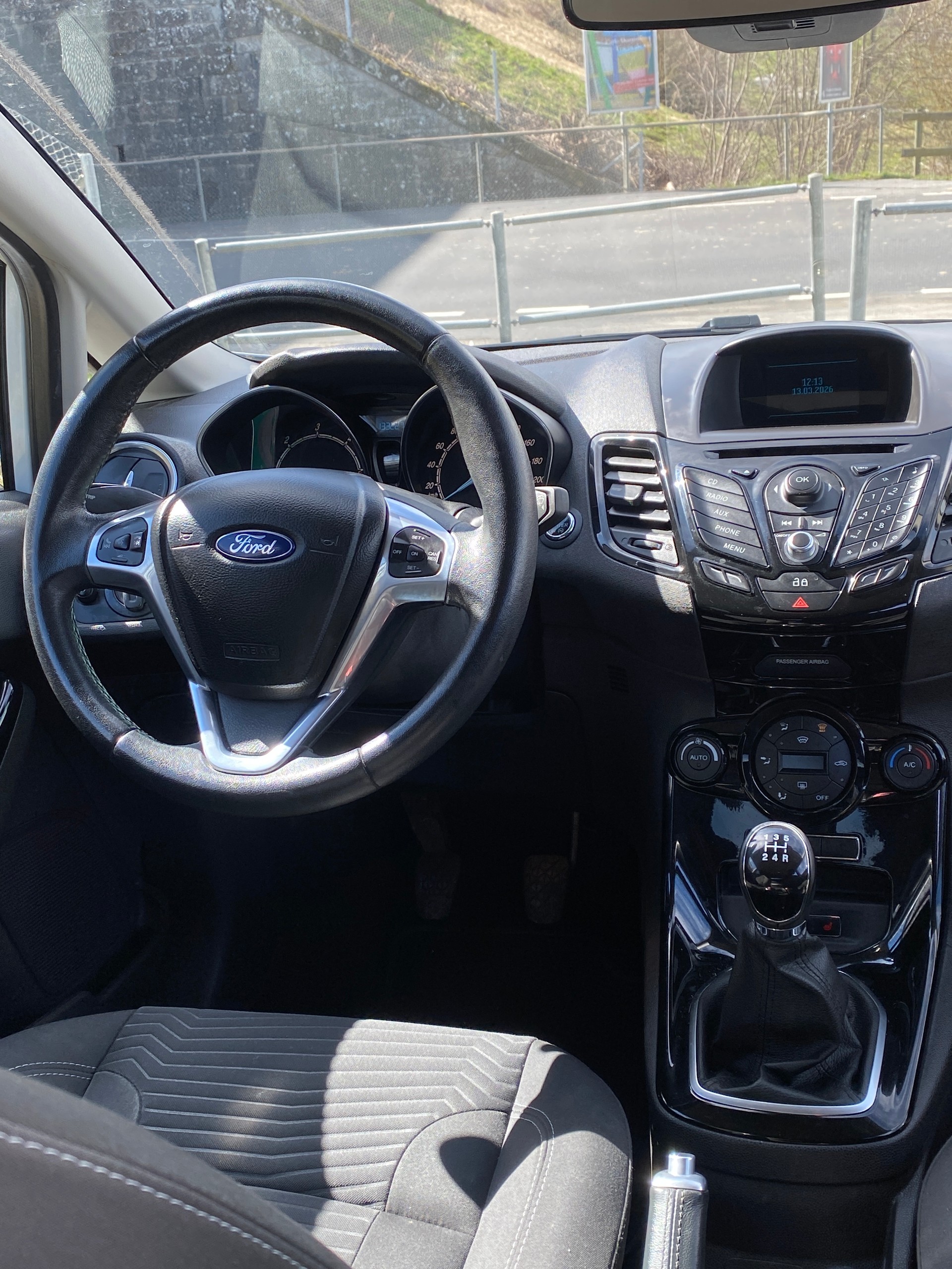 FORD Fiesta 1.6 TDCi Eco Trend-image-7